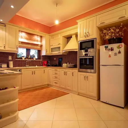 Daire Harision Sparta